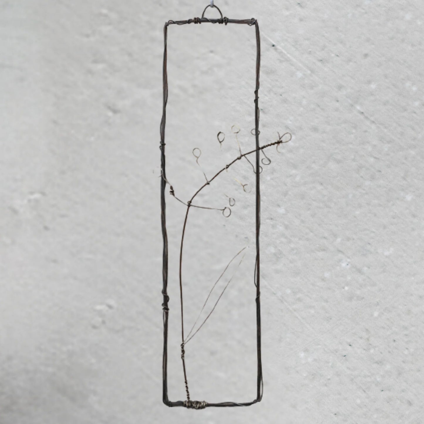 Wire Twisted Picture – Sorrel