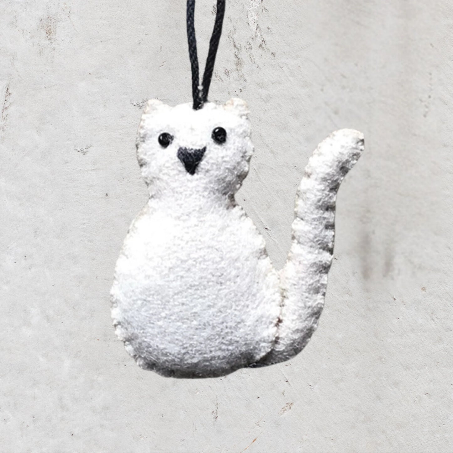Felt Cat in Beige