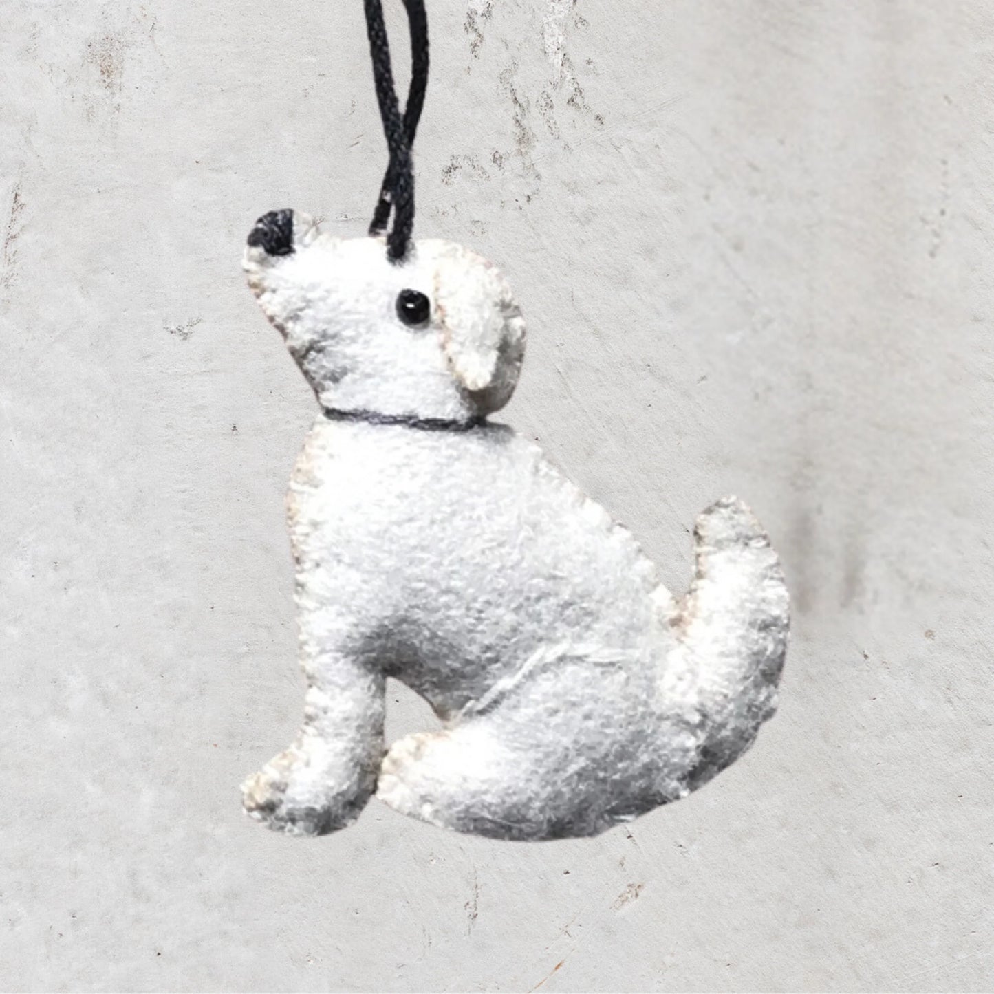 Felt Beige Labrador
