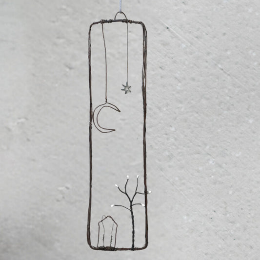 Wire Twisted Picture – Moon