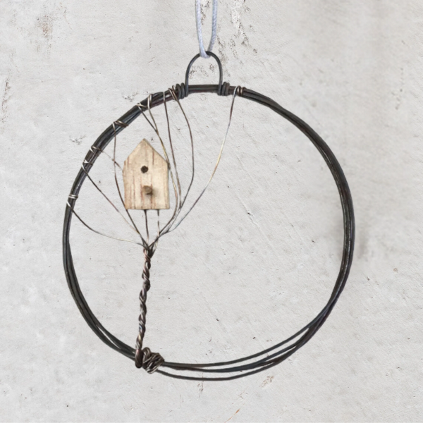 Metal Wreath – House and Tree